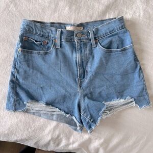 Levi’s women’s high rise jean shorts size 29